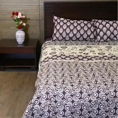 Cotton Printed Bedsheet ? Magenta Pattern & Flowers