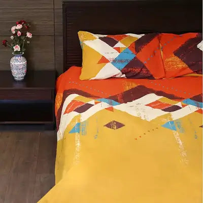 Cotton Printed Bedsheet ? Yellow Triangular Pattern